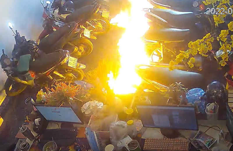 Bắt thanh niên phóng hỏa đốt tiệm game bên trong có gần 40 người -1