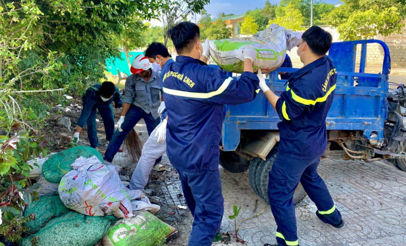 Tuổi trẻ Cảnh sát chữa cháy Khánh Hòa thực hiện chương trình 