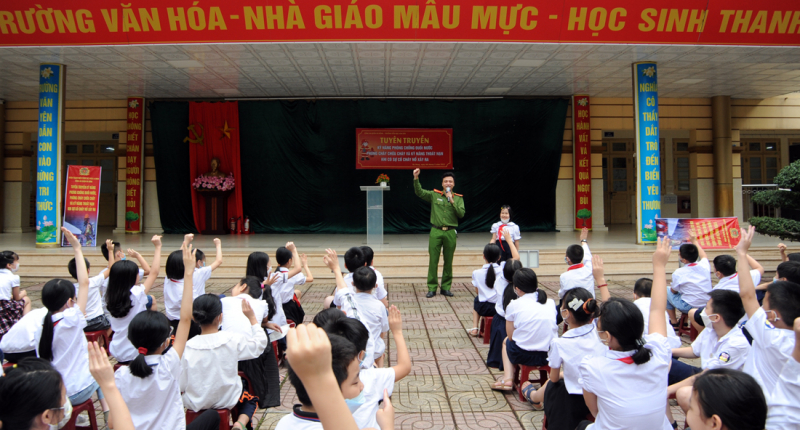 Trang bị kỹ năng cho các em học sinh để phòng chống đuối nước -0