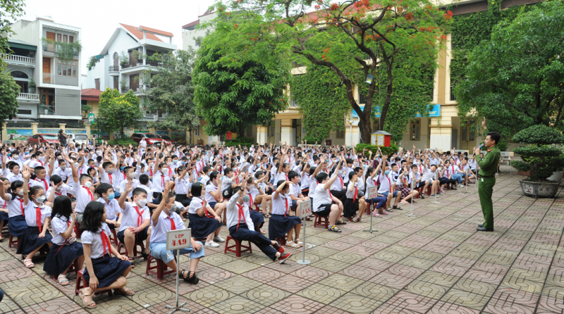 Trang bị kỹ năng cho các em học sinh để phòng chống đuối nước -1