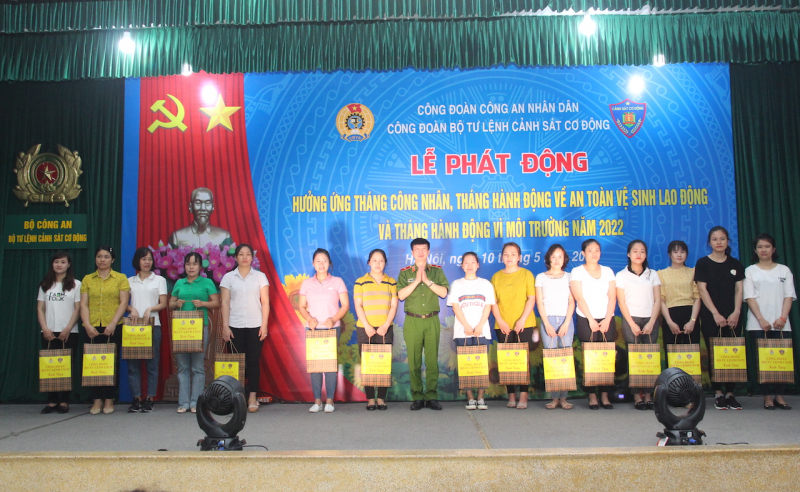 Bộ Tư lệnh Cảnh sát cơ động chăm lo, hỗ trợ đoàn viên Công đoàn trong 