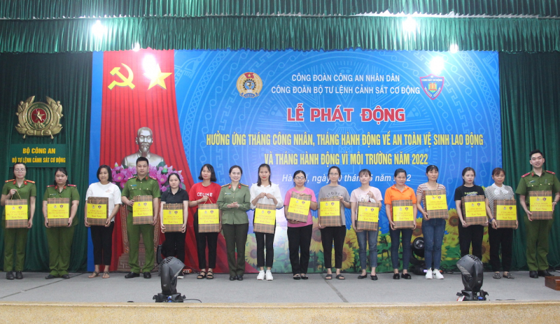 Bộ Tư lệnh Cảnh sát cơ động chăm lo, hỗ trợ đoàn viên Công đoàn trong 