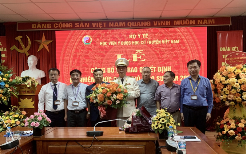 Công bố bổ nhiệm chức danh phó giáo sư đối với Thiếu tướng Phạm Bá Tuyến -0