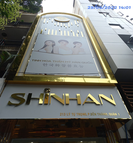 Quận cấp phép “chăm sóc da” nhưng liều mạng hành nghề phẫu thuật thẩm mỹ -0