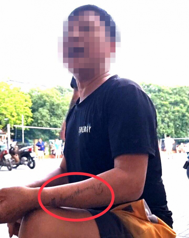 Hà Nội: Ẩn hoạ bãi xe trong sân nhà văn hoá thôn -0