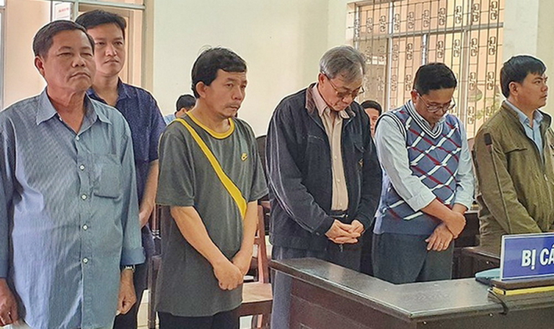 Chủ tịch Hội Nông dân TP Tuy Hòa bị kỷ luật cảnh cáo về mặt Đảng -0