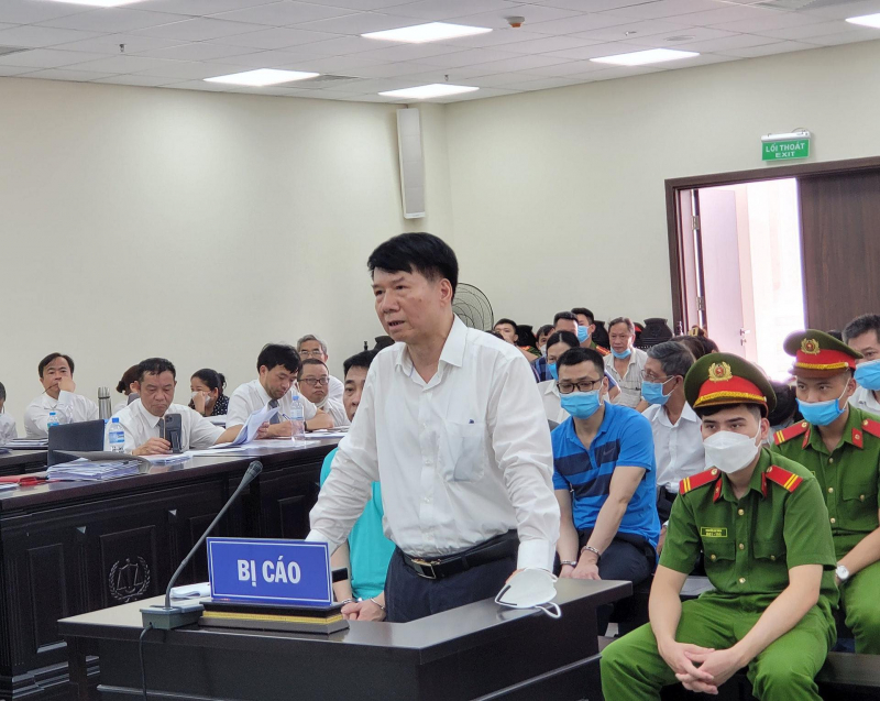 Cựu Thứ trưởng Trương Quốc Cường và cấp dưới cùng bút phê chỉ đạo “ưu ái” doanh nghiệp -0