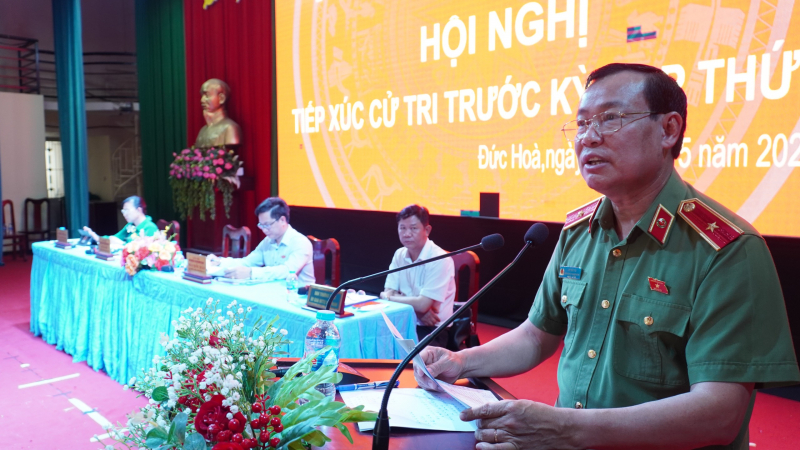 Đồng chí Lê Tấn Tới tiếp xúc cử tri 2 huyện Đức Hòa, Bến Lức (Long An) -0
