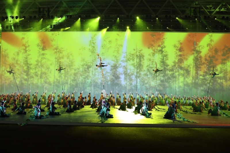 vna_potal_chuong_trinh_nghe_thuat_tai_le_khai_mac_sea_games_31__thong_diep_doan_ket_va_huu_nghi_6103576.jpg -13