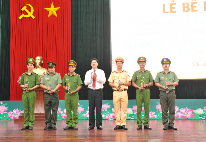 Bế mạc Hội thi điều lệnh, bắn súng, võ thuật bảng thi số 6 -0