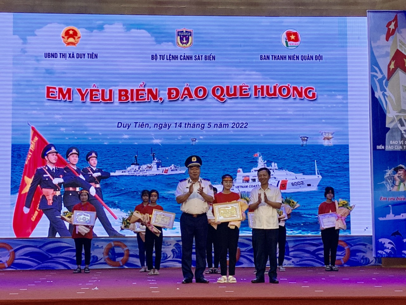 Lan tỏa tình yêu biển đảo qua Cuộc thi “Em yêu biển đảo quê hương” -0
