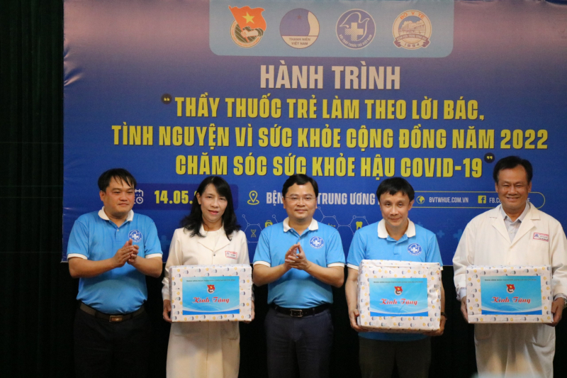 Hành trình Thầy thuốc trẻ làm theo lời Bác, tình nguyện vì sức khỏe cộng đồng -0