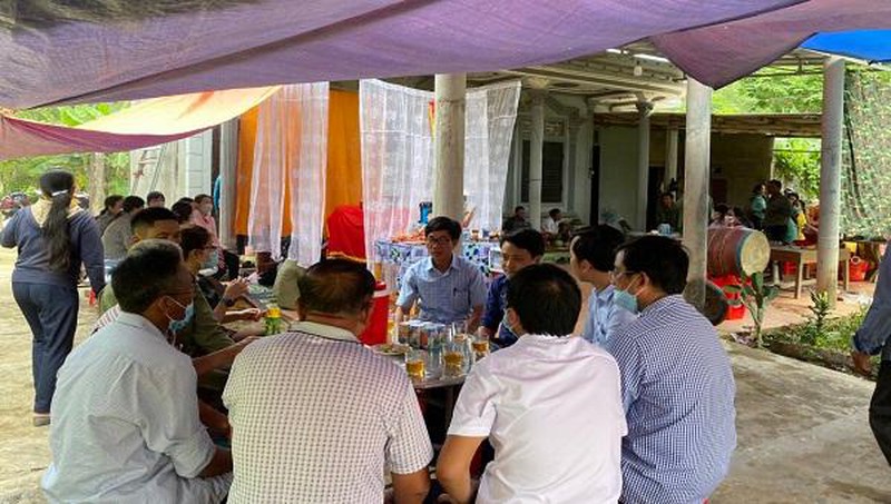 Rủ nhau tắm sông, nam sinh chết đuối thương tâm -0