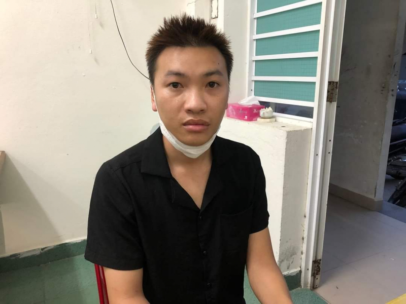 Đà Nẵng: Thanh niên chém rách mặt bạn nhậu vì dám “cọ quẹt” người yêu của mình -0