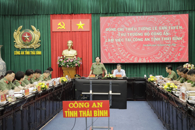 Thứ trưởng Lê Văn Tuyến làm việc tại Công an tỉnh Thái Bình -0