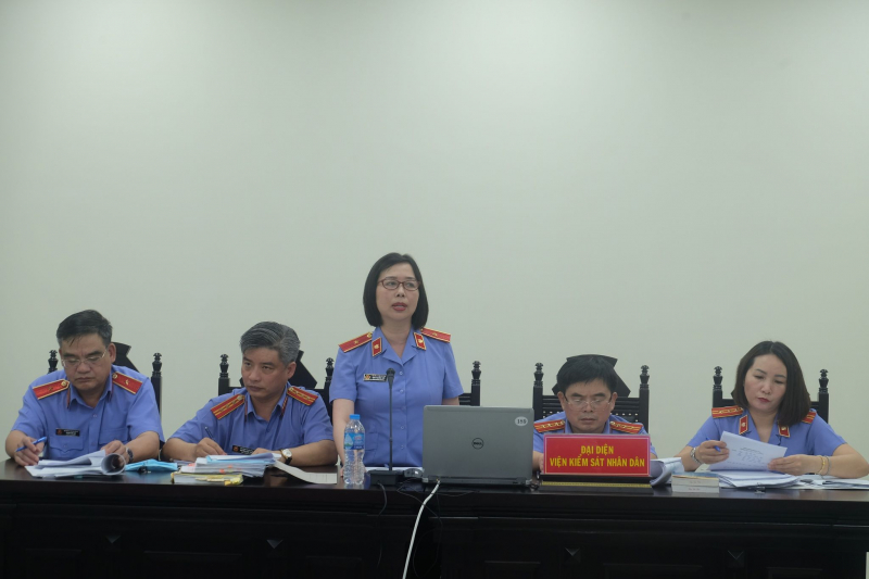 Phiên xử cựu Thứ trưởng Bộ Y tế Trương Quốc Cường: Cần làm rõ thuốc của VN Pharma giả đến đâu và hậu quả là gì? -0