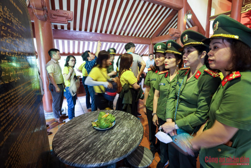 1af7911e2cb4edeab4a5.jpg -0