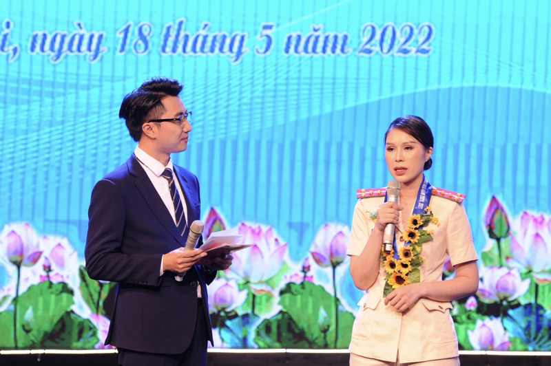 Tuyên dương phụ nữ Công an tiêu biểu -0