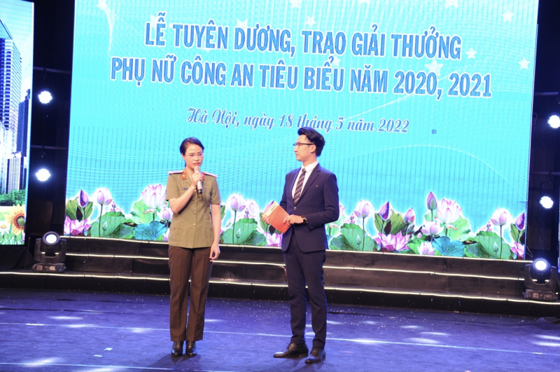 Tuyên dương phụ nữ Công an tiêu biểu -0