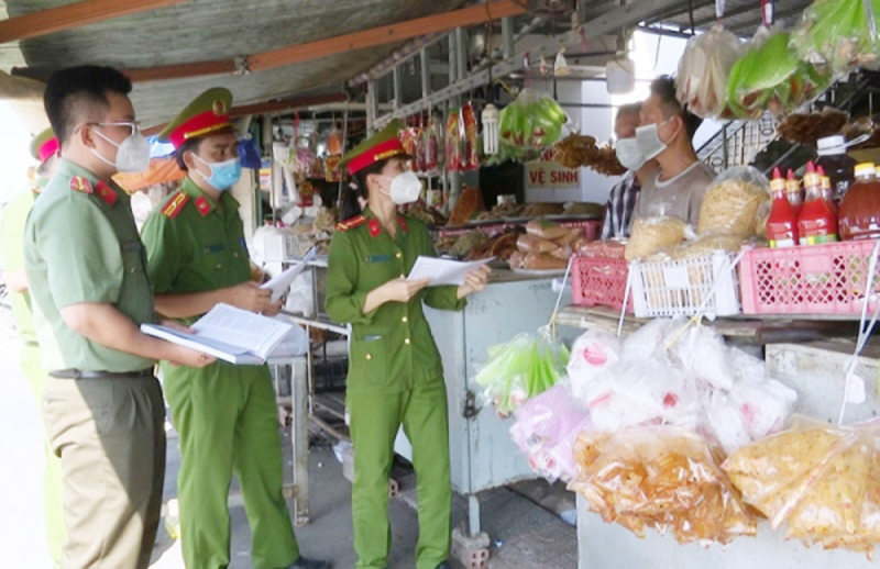 Công an Bạc Liêu thực hiện hiệu quả Tháng hành động vì an toàn thực phẩm -0