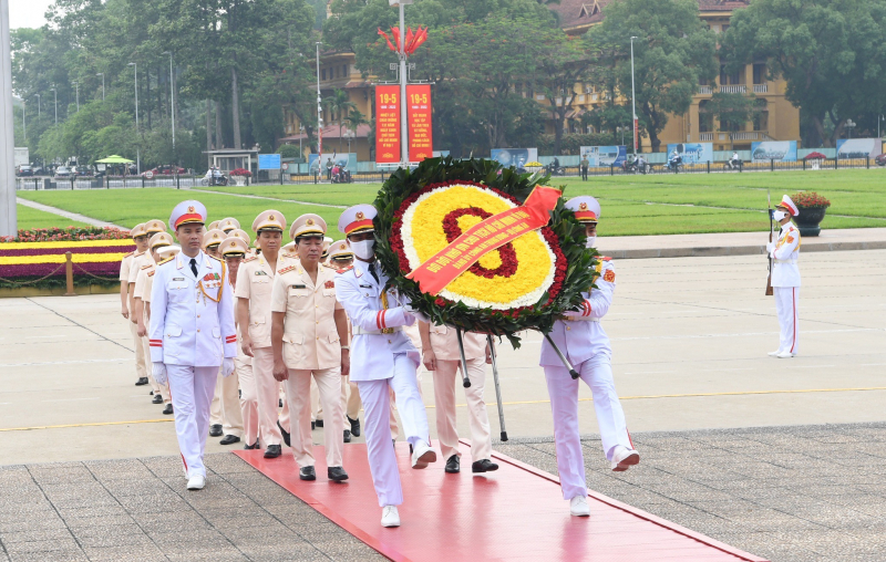 Lãnh đạo Đảng, Nhà nước vào Lăng viếng Chủ tịch Hồ Chí Minh -0