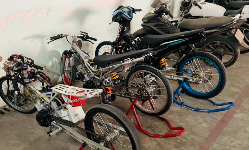 Xe máy độ theo phong cách Drag Bike thu hút giới trẻ Việt