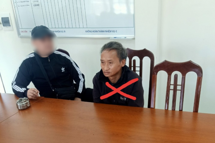 Bắt đối tượng lẩn trốn trong rừng sâu -0