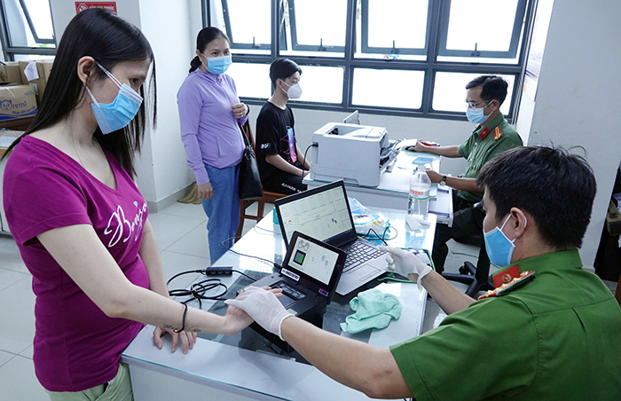 Bài 1: Những đổi thay từ dịch vụ công trực tuyến -0