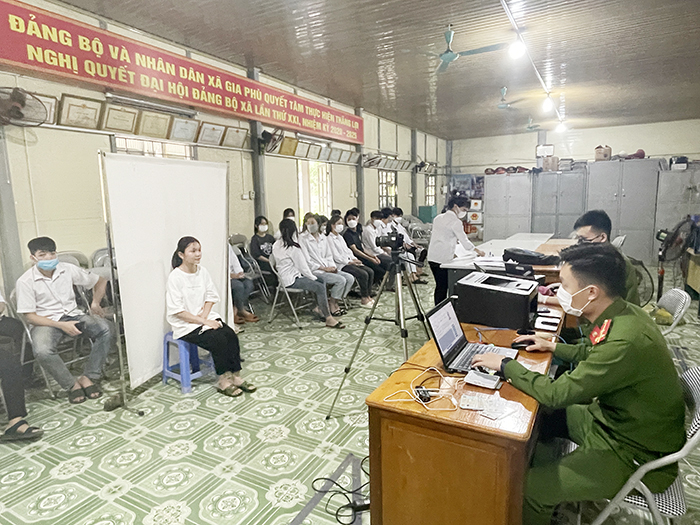 Bài 1: Những đổi thay từ dịch vụ công trực tuyến -0