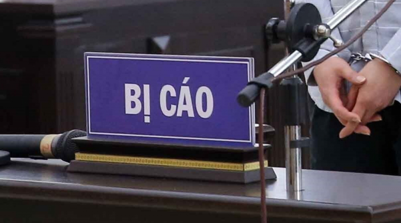 Đưa người trốn đi nước ngoài, hai vợ chồng lĩnh án tù -0