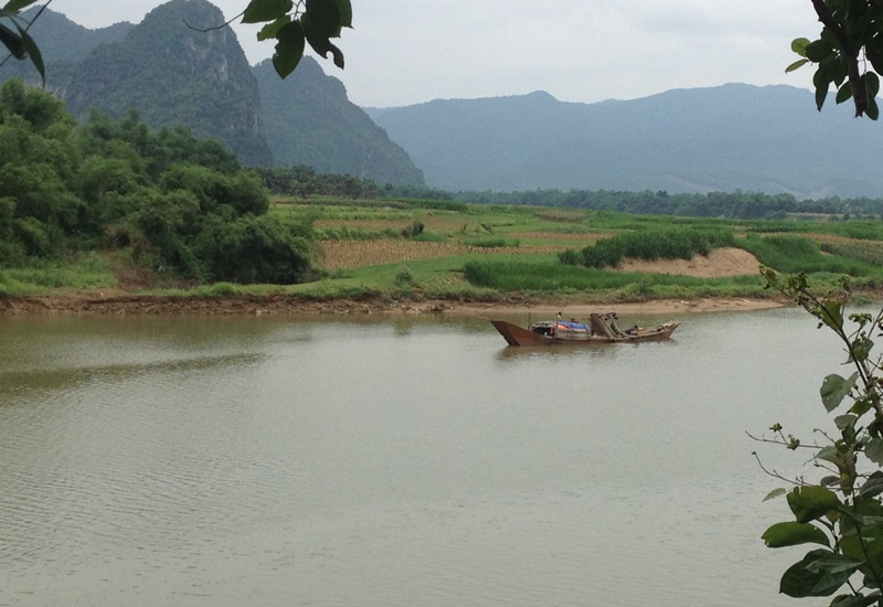 Giăng lướt bắt cá thì phát hiện sọ người trên sông Gianh -0