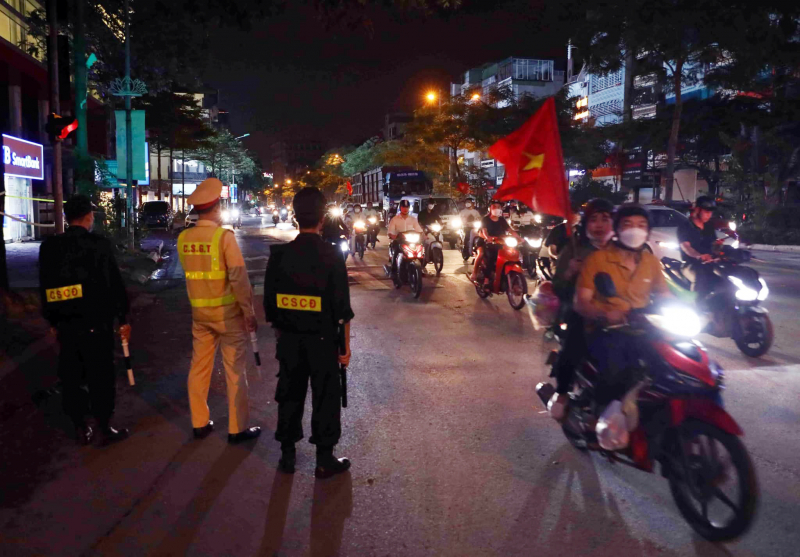 Cảnh sát 141 xử lý hàng loạt người vi phạm sau chiến thắng của U23 Việt Nam -0