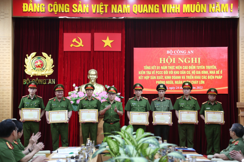 Nhiều giải pháp, biện pháp để phòng ngừa, ngăn chặn cháy lớn -0