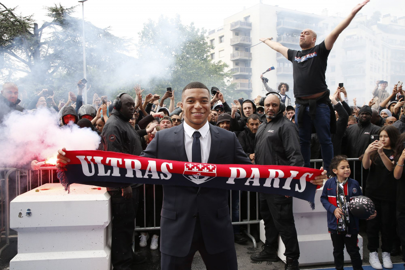 Cú “quay xe” của Killian Mbappe: Một quyết định rất con người -0