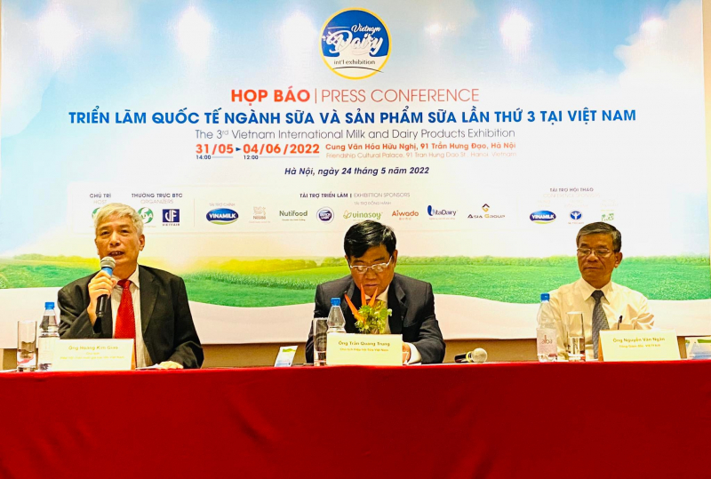 Bình quân 1 người Việt Nam tiêu thụ 27 lít sữa/năm -0