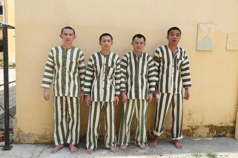 Trộm tài sản sau đó dùng CMND, tài khoản của nạn nhân để tiếp tục lừa đảo -0