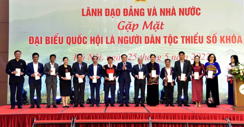 Lãnh đạo Đảng, Nhà nước gặp mặt đại biểu Quốc hội là người dân tộc thiểu số -0