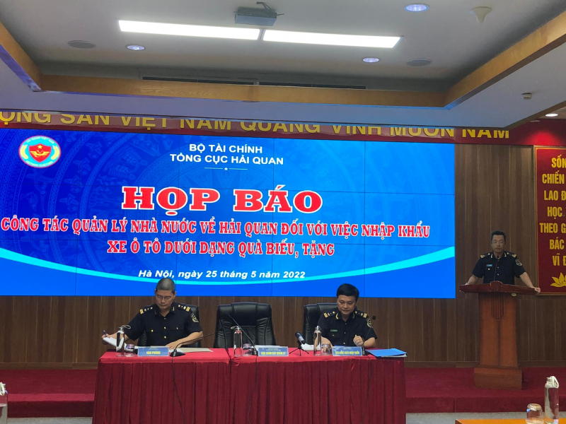 Vụ siêu xe quà biếu tặng: Hải quan đã thu đủ thuế xe theo diện quà biếu, tặng -0