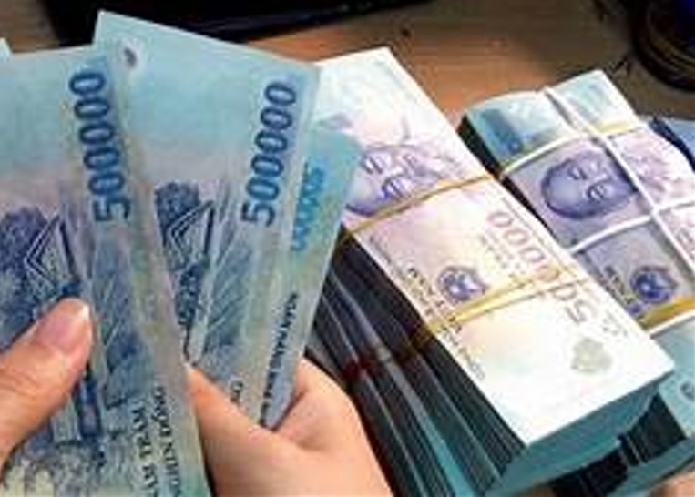 Xài hết 300 triệu, sợ chồng la hoang báo bị trộm 700 triệu -0