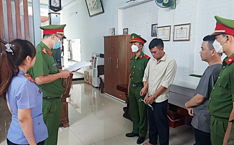 Lừa đảo dạy lái xe, chiếm đoạt hơn 400 triệu đồng -0