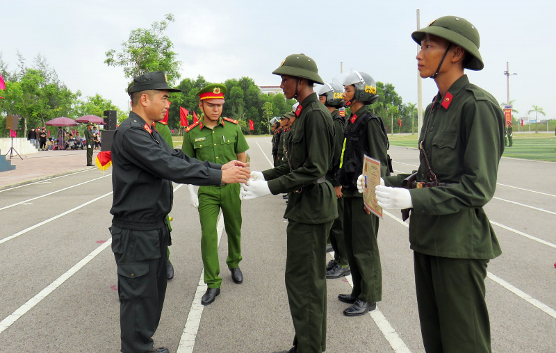 353 chiến sĩ hoàn thành khóa huấn luyện công dân thực hiện nghĩa vụ tham gia CAND -0