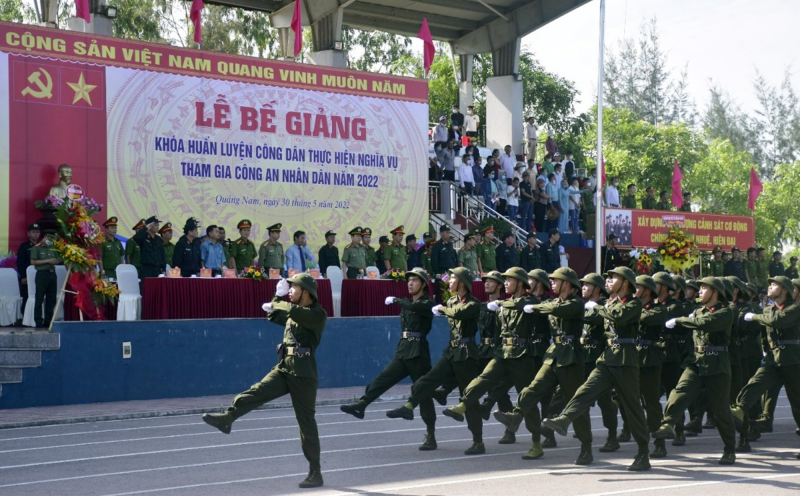 Gần 1.000 chiến sĩ hoàn thành khóa huấn luyện tại Trung đoàn CSCĐ Trung Bộ -0