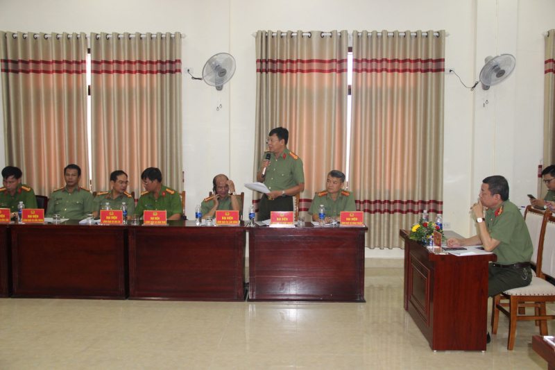 Thứ trưởng Lê Văn Tuyến chủ trì Hội nghị giao ban thúc đẩy tiến độ giải ngân vốn đầu tư năm 2022 -0