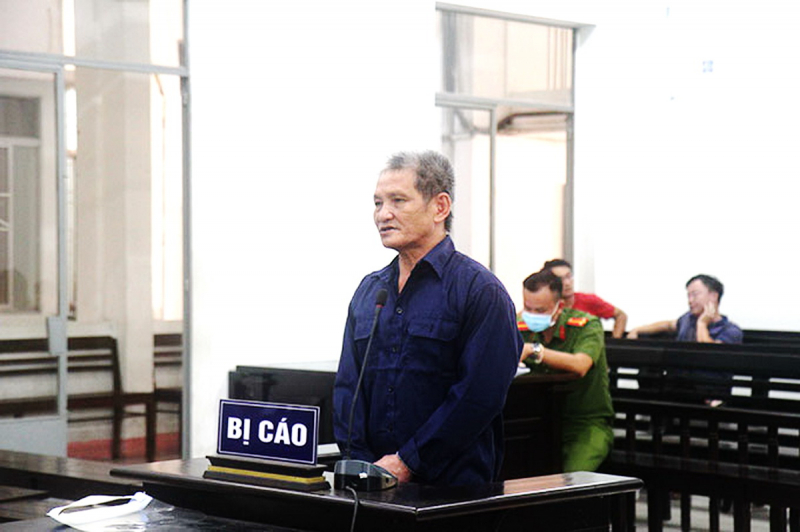          Trả giá 10 năm tù chỉ vì... ghen tuông bóng gió -0