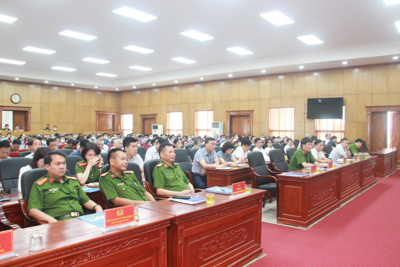 222 tổ trưởng, 6 tổ dân phố tập huấn công tác thực hiện Đề án 06 -0