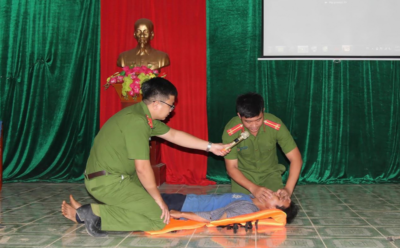 Công an Nghệ An đẩy mạnh tuyên truyền pháp luật tại địa bàn biên giới -0