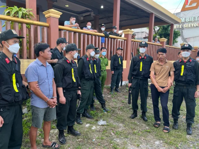 Trao thưởng các đơn vị phá chuyên án thu giữ 846 kg thuốc nổ  -0