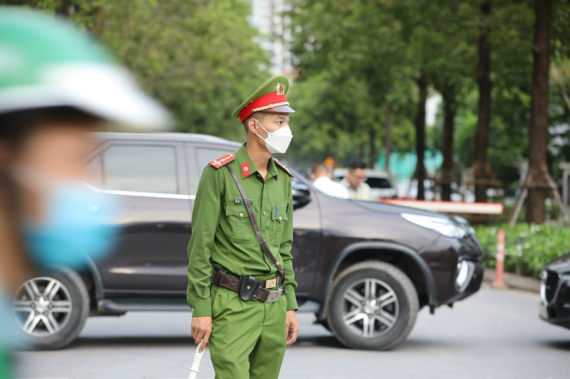 Siết chặt đảm bảo an ninh tại khu vực nhà ông Chu Ngọc Anh -0