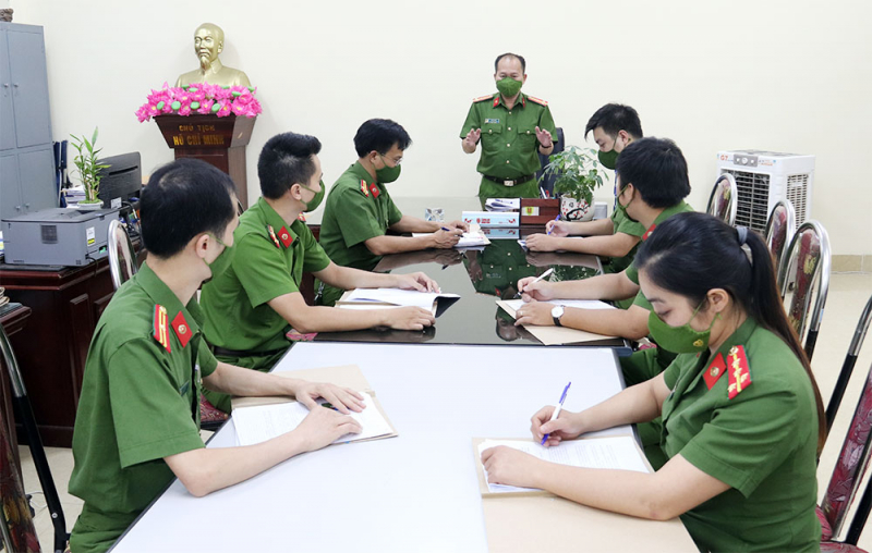 Dặm dài biên ải: Nóng bỏng từng cung đường -0