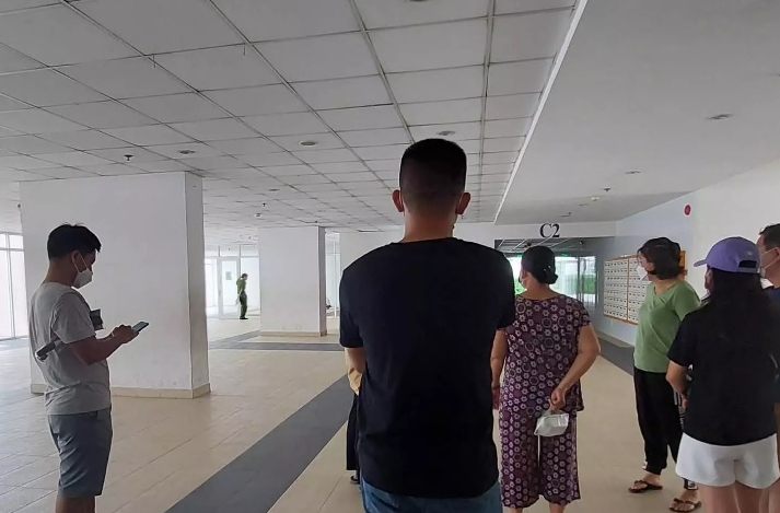 Hai cha con tử vong bất thường trong căn hộ trên tầng 9 -0